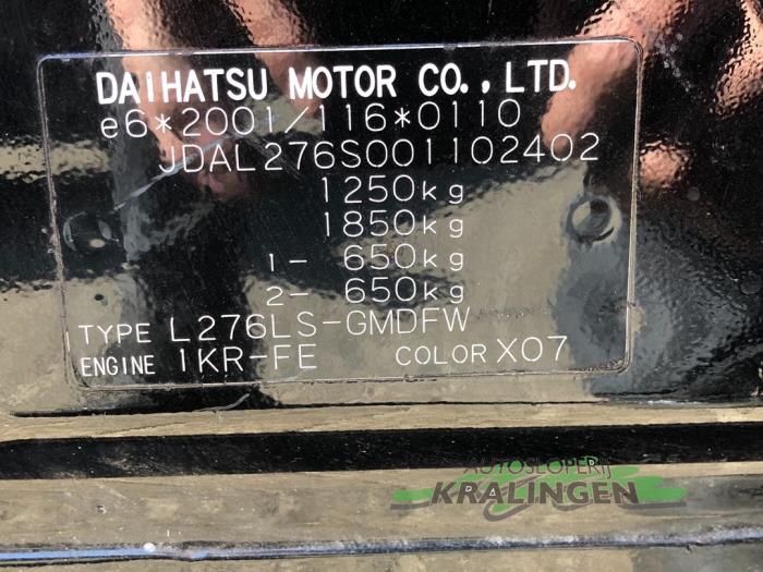 Deur 4Deurs links-achter van een Daihatsu Cuore (L251/271/276) 1.0 12V DVVT 2008