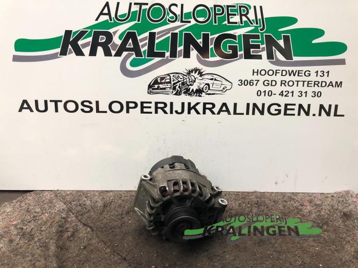 Gebruikte Dynamo Renault Kangoo (KC) 1.4 Prijs € 50,00 Margeregeling aangeboden door Autosloperij Kralingen B.V.