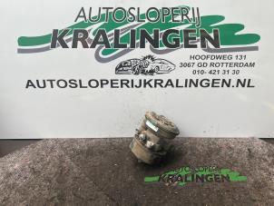 Gebruikte Secundaire Pomp Smart City-Coupé 0.7 Turbo i.c. Prijs € 100,00 Margeregeling aangeboden door Autosloperij Kralingen B.V.
