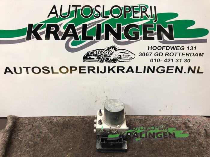 Gebruikte ABS Pomp Volkswagen Polo VI (AW1) 1.0 TSI 12V Prijs € 9,98 Margeregeling aangeboden door Autosloperij Kralingen B.V.