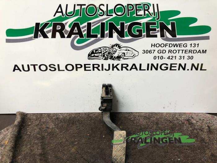 Gebruikte Sensor Gaspedaalpositie Volkswagen Polo VI (AW1) 1.0 TSI 12V Prijs € 14,99 Margeregeling aangeboden door Autosloperij Kralingen B.V.