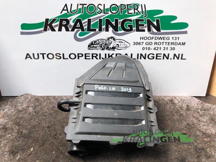 Gebruikte Luchtfilterhuis Volkswagen Polo VI (AW1) 1.0 TSI 12V Prijs € 14,98 Margeregeling aangeboden door Autosloperij Kralingen B.V.