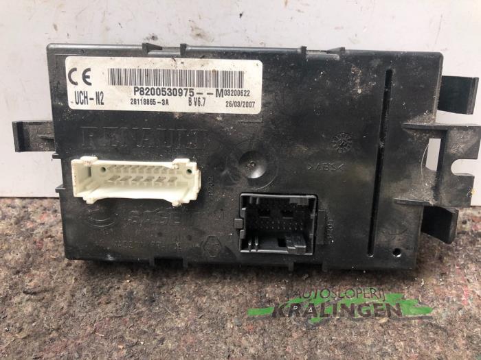 Computer Body Control van een Opel Vivaro 2.0 CDTI 2007