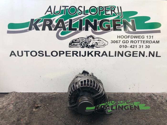 Gebruikte Dynamo Volvo V70 (SW) 2.4 20V 140 Prijs € 70,00 Margeregeling aangeboden door Autosloperij Kralingen B.V.