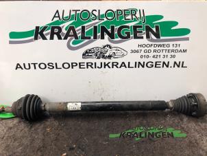 Gebruikte Homokineetas rechts-voor Volkswagen Caddy III (2KA,2KH,2CA,2CH) 2.0 SDI Prijs € 24,99 Margeregeling aangeboden door Autosloperij Kralingen B.V.