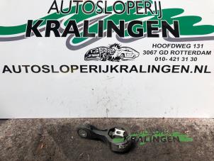 Gebruikte Motorrubber Opel Vivaro 2.0 CDTI Prijs € 50,00 Margeregeling aangeboden door Autosloperij Kralingen B.V.