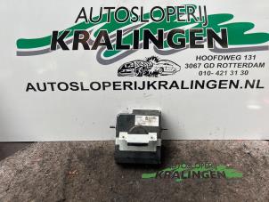Gebruikte Telefoon Module Volvo XC90 I 2.4 D5 20V Prijs € 100,00 Margeregeling aangeboden door Autosloperij Kralingen B.V.