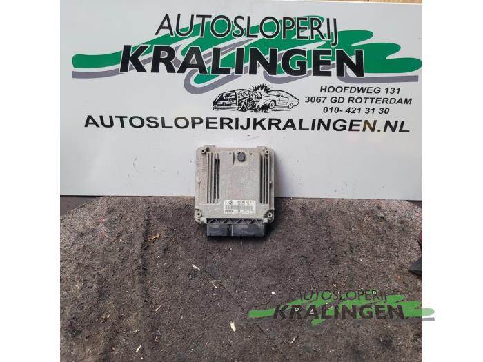 Gebruikte Computer Motormanagement Volkswagen Caddy III (2KA,2KH,2CA,2CH) 2.0 SDI Prijs € 24,98 Margeregeling aangeboden door Autosloperij Kralingen B.V.