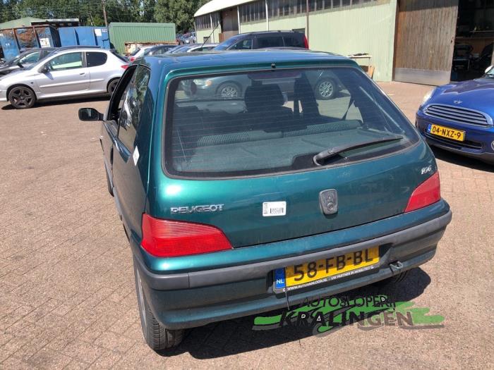 Gebruikte Uitlaat Einddemper Peugeot 106 II 1.1 XN,XR,XT,Accent Prijs € 40,00 Margeregeling aangeboden door Autosloperij Kralingen B.V.