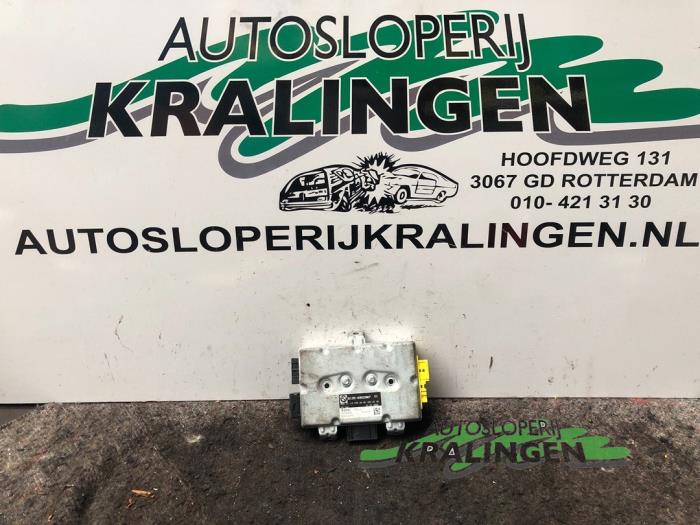 Gebruikte Comfort Module BMW 5 serie (E60) 525d 24V Prijs € 50,00 Margeregeling aangeboden door Autosloperij Kralingen B.V.