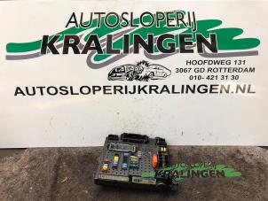 Gebruikte Zekeringkast Volvo XC90 I 2.4 D5 20V Prijs € 100,00 Margeregeling aangeboden door Autosloperij Kralingen B.V.