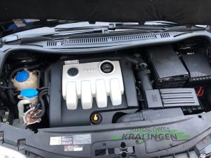 Gebruikte Motor Beschermplaat Volkswagen Touran (1T1/T2) 1.9 TDI 105 Euro 3 Prijs € 35,00 Margeregeling aangeboden door Autosloperij Kralingen B.V.
