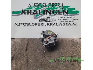 Gebruikte Aanjager Mercedes C Combi (S203) 2.6 C-240 18V Prijs € 39,99 Margeregeling aangeboden door Autosloperij Kralingen B.V.