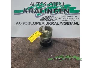 Gebruikte Chaufage Ventilatiemotor BMW 3 serie Compact (E46/5) 325ti 24V Prijs € 14,99 Margeregeling aangeboden door Autosloperij Kralingen B.V.