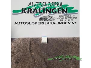 Gebruikte Ruitenwisser Module BMW 3 serie (E36/4) 316i Prijs € 25,00 Margeregeling aangeboden door Autosloperij Kralingen B.V.