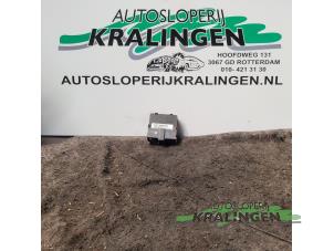 Gebruikte Stroomverdeler Mini Mini (R56) 1.6 16V Cooper Prijs € 50,00 Margeregeling aangeboden door Autosloperij Kralingen B.V.
