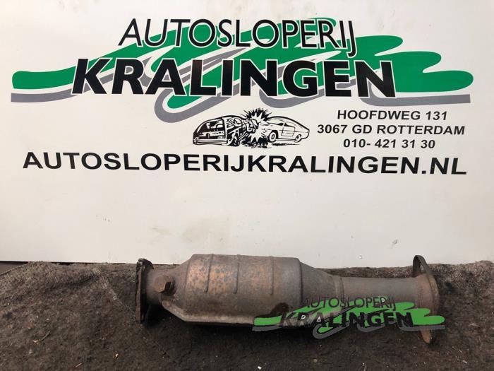 Gebruikte Katalysator Honda Civic Aerodeck (MB/MC) 1.4i S 16V Prijs € 100,00 Margeregeling aangeboden door Autosloperij Kralingen B.V.