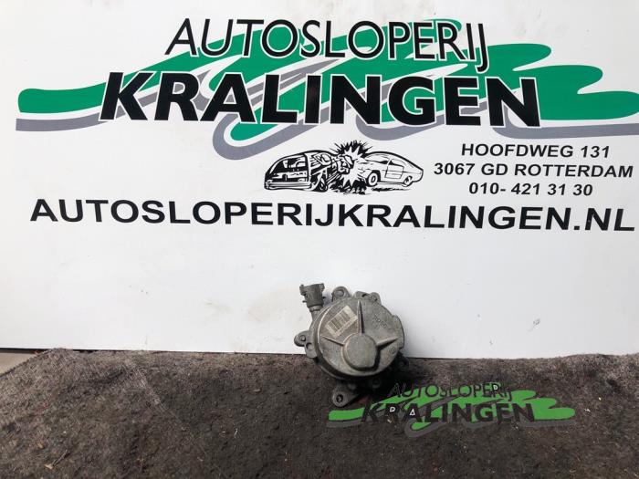 Gebruikte Vacuumpomp (Diesel) Opel Vivaro 2.0 CDTI Prijs € 49,98 Margeregeling aangeboden door Autosloperij Kralingen B.V.