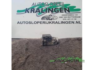 Gebruikte Luchtmassameter BMW 3 serie (E36/4) 318i Prijs € 25,00 Margeregeling aangeboden door Autosloperij Kralingen B.V.