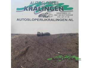 Gebruikte Ruitenwis Schakelaar BMW 5 serie Touring (E39) 528i 24V Prijs € 25,00 Margeregeling aangeboden door Autosloperij Kralingen B.V.