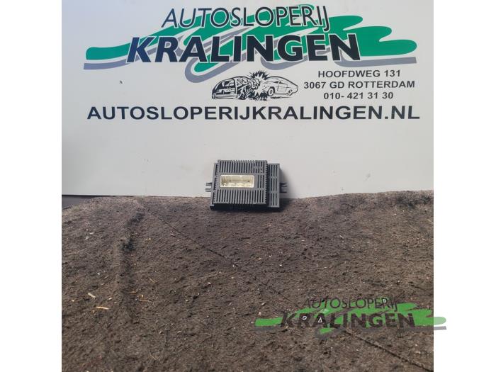 Gebruikte Computer Verlichting BMW 5 serie Touring (E39) 540i 32V Prijs € 100,00 Margeregeling aangeboden door Autosloperij Kralingen B.V.