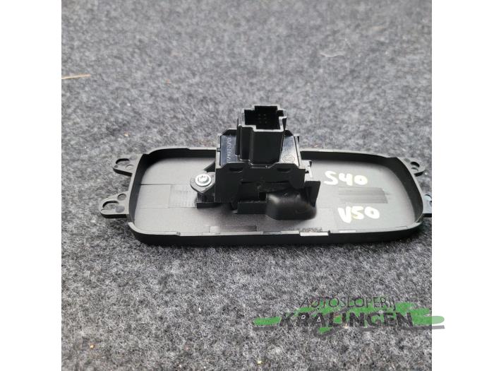 Elektrisch Raam Schakelaar van een Volvo V50 (MW) 2.0 16V 2006