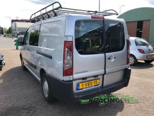 Gebruikte Torsieveer achter Peugeot Expert (G9) 2.0 HDi 140 16V Prijs € 50,00 Margeregeling aangeboden door Autosloperij Kralingen B.V.