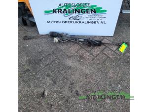 Gebruikte Stuurhuis Bekrachtigd Mazda 323 Fastbreak (BJ14) 1.5 LX,GLX 16V Prijs € 100,00 Margeregeling aangeboden door Autosloperij Kralingen B.V.