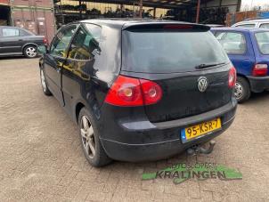 Gebruikte Hoedenplank Volkswagen Golf V (1K1) 2.0 TDI DPF Prijs € 50,00 Margeregeling aangeboden door Autosloperij Kralingen B.V.