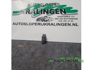 Gebruikte Voorgloei Relais Ford Mondeo V Wagon 1.5 TDCi Prijs € 25,00 Margeregeling aangeboden door Autosloperij Kralingen B.V.