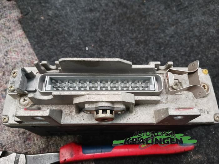 ABS Computer van een Mercedes-Benz C (W202) 1.8 C-180 16V 1994