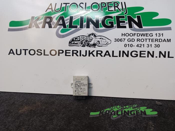 Gebruikte Immobiliser module BMW 5 serie Touring (E39) 530d 24V Prijs € 14,99 Margeregeling aangeboden door Autosloperij Kralingen B.V.
