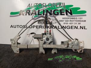 Gebruikte Ruitmechaniek 2Deurs rechts-voor Citroen Berlingo 1.6 HDI 16V 75 Prijs € 50,00 Margeregeling aangeboden door Autosloperij Kralingen B.V.