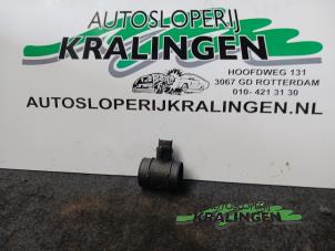 Gebruikte Luchtmassameter Opel Combo (Corsa C) 1.7 DTI 16V Prijs € 19,99 Margeregeling aangeboden door Autosloperij Kralingen B.V.