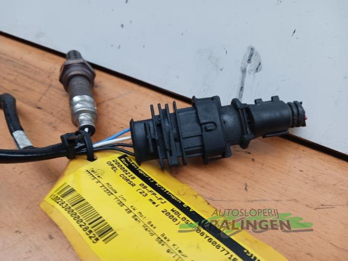 Lambda Sonde van een Opel Corsa B (73/78/79) 1.2i 16V 2000