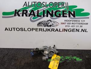 Gebruikte Slotenset Opel Zafira (M75) 1.9 CDTI Prijs € 150,00 Margeregeling aangeboden door Autosloperij Kralingen B.V.