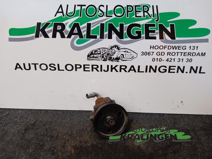 Gebruikte Stuurpomp Ford Ka I 1.3i Prijs € 50,00 Margeregeling aangeboden door Autosloperij Kralingen B.V.
