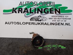 Gebruikte Pomp Servo Ford Ka I 1.3i Prijs € 50,00 Margeregeling aangeboden door Autosloperij Kralingen B.V.