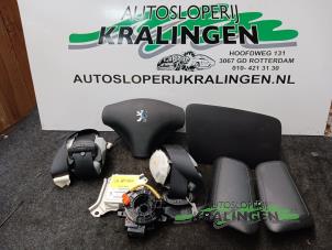 Gebruikte Module + Airbag Set Peugeot 107 1.0 12V Prijs € 350,00 Margeregeling aangeboden door Autosloperij Kralingen B.V.