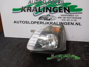 Gebruikte Linker Koplamp Opel Agila (A) 1.2 16V Twin Port Prijs € 40,00 Margeregeling aangeboden door Autosloperij Kralingen B.V.