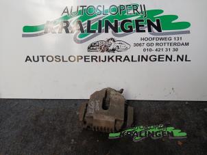 Gebruikte Remklauw (Tang) rechts-voor BMW 5 serie Touring (E61) 525i 24V Prijs € 24,99 Margeregeling aangeboden door Autosloperij Kralingen B.V.