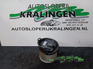Gebruikte Kachel Ventilatiemotor Citroen C5 II Break (RE) 2.0 16V Prijs € 50,00 Margeregeling aangeboden door Autosloperij Kralingen B.V.