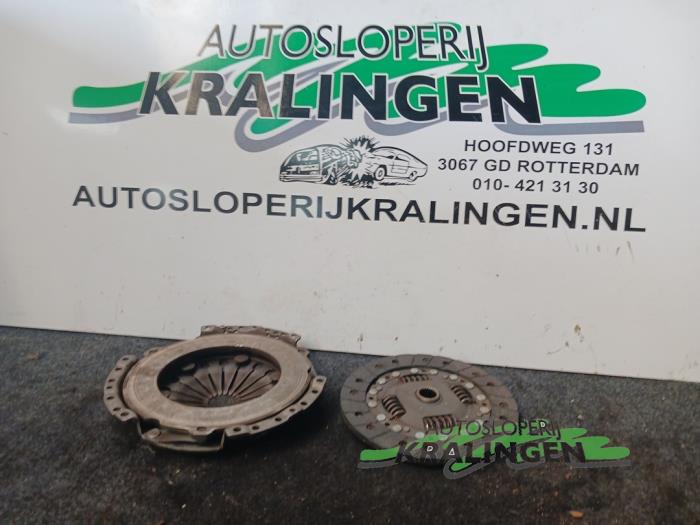 Gebruikte Koppelingsset (compleet) Volkswagen Polo III (6N1) 1.4i 60 Prijs € 50,00 Margeregeling aangeboden door Autosloperij Kralingen B.V.