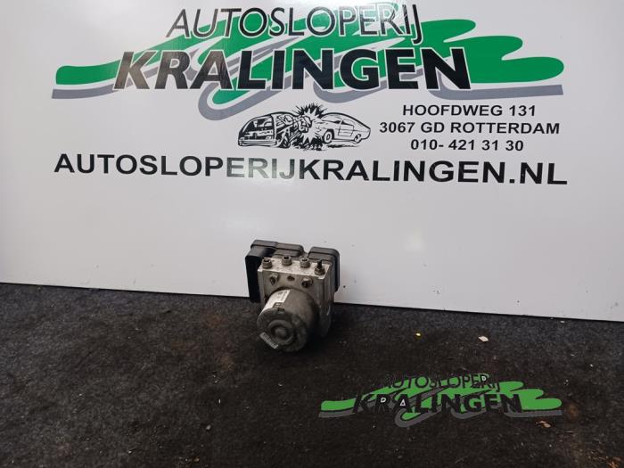 Gebruikte ABS Pomp Volkswagen Golf V (1K1) 1.4 FSI 16V Prijs € 10,98 Margeregeling aangeboden door Autosloperij Kralingen B.V.