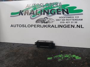 Gebruikte Display Interieur Opel Agila (A) 1.0 12V Twin Port Prijs € 20,00 Margeregeling aangeboden door Autosloperij Kralingen B.V.