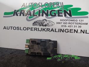 Gebruikte Zekeringkast Mercedes Vito (638.0) 2.3 110D Prijs € 9,99 Margeregeling aangeboden door Autosloperij Kralingen B.V.