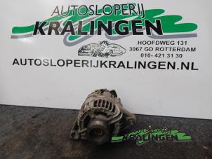 Gebruikte Dynamo Fiat Stilo (192A/B) 1.6 16V 3-Drs. Prijs € 24,99 Margeregeling aangeboden door Autosloperij Kralingen B.V.