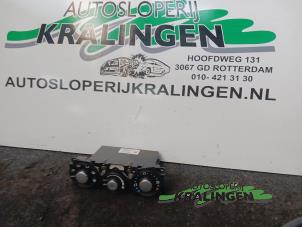 Gebruikte Chaufage Bedieningspaneel Mitsubishi Outlander (CU) 2.0 16V 4x2 Prijs € 29,99 Margeregeling aangeboden door Autosloperij Kralingen B.V.