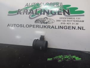 Gebruikte Luchtmassameter Opel Signum (F48) 3.0 CDTI V6 24V Prijs € 24,99 Margeregeling aangeboden door Autosloperij Kralingen B.V.