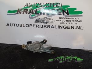 Gebruikte Ruitenwissermotor achter BMW 3 serie Touring (E36/3) 318i Prijs op aanvraag aangeboden door Autosloperij Kralingen B.V.